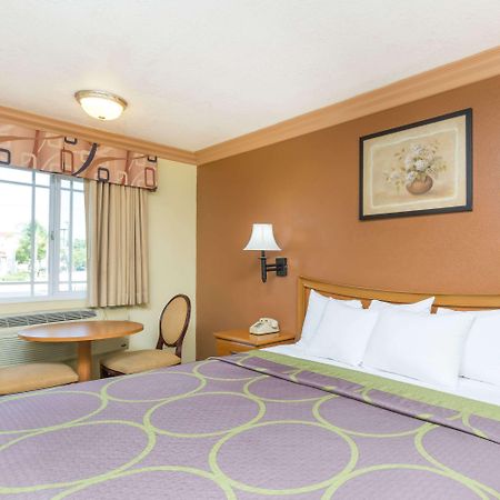 Super 8 By Wyndham Azusa Exteriér fotografie